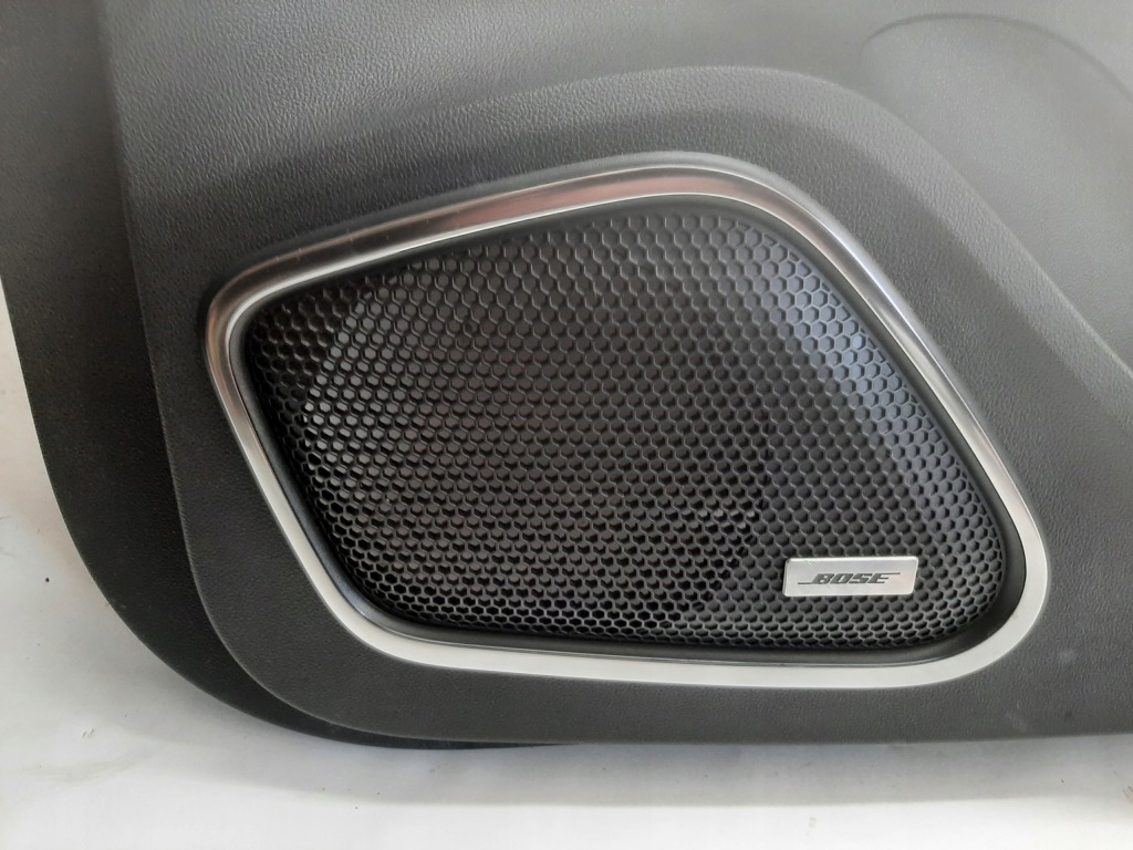 фото №2, Обивка правый перед обшивка renault kadjar lift