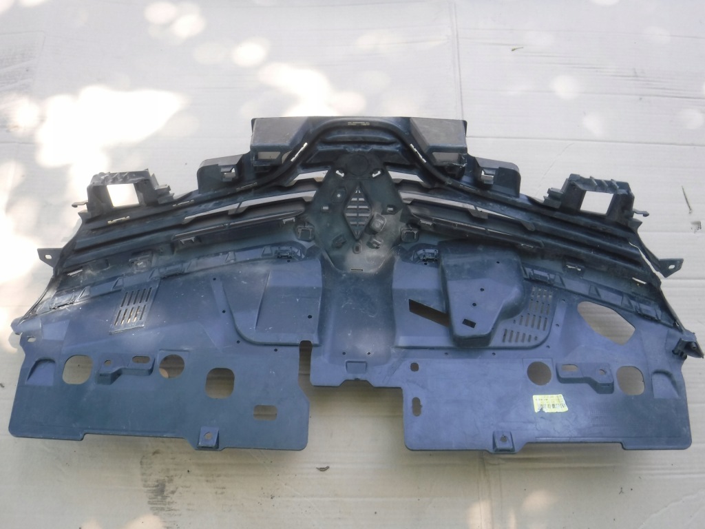 фото №2, Решітка радіатора решітка радіатора бампера перед renault clio iv 622562397r