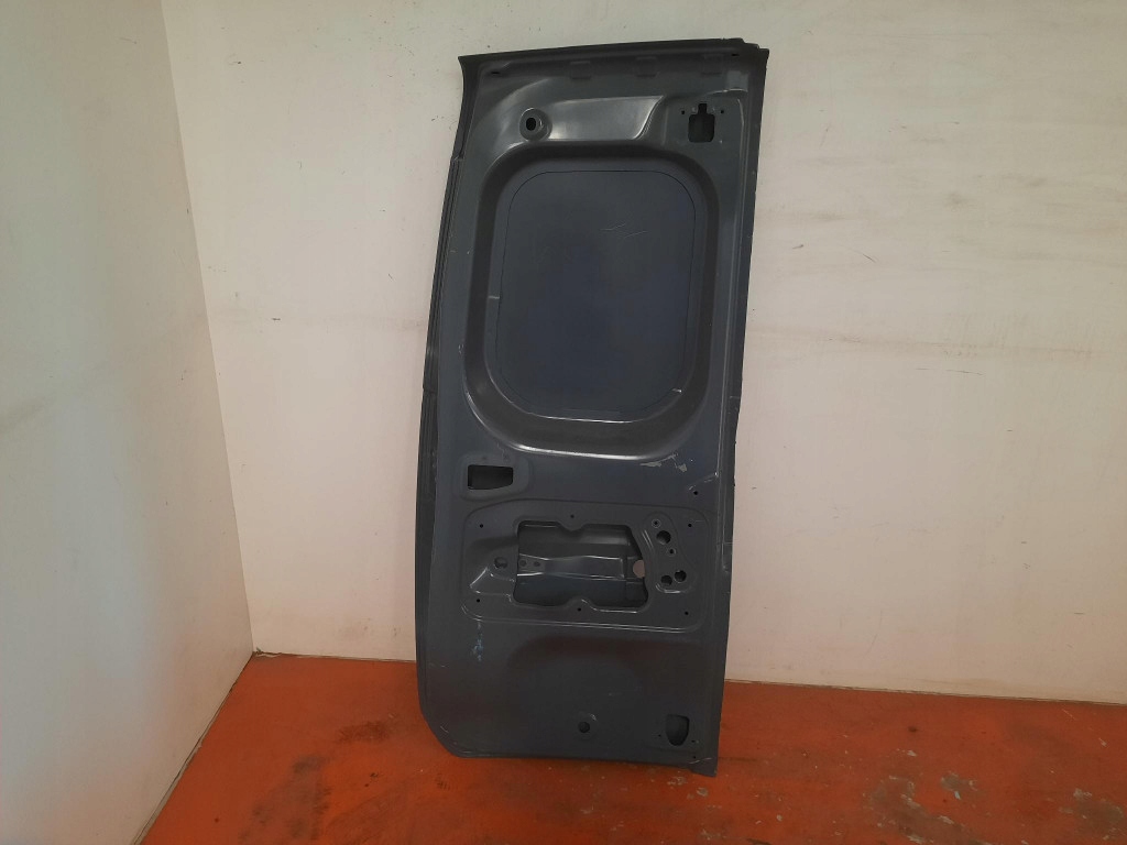 Renault express 21-24 крыло дверь задняя правый  правое  задняя Киев