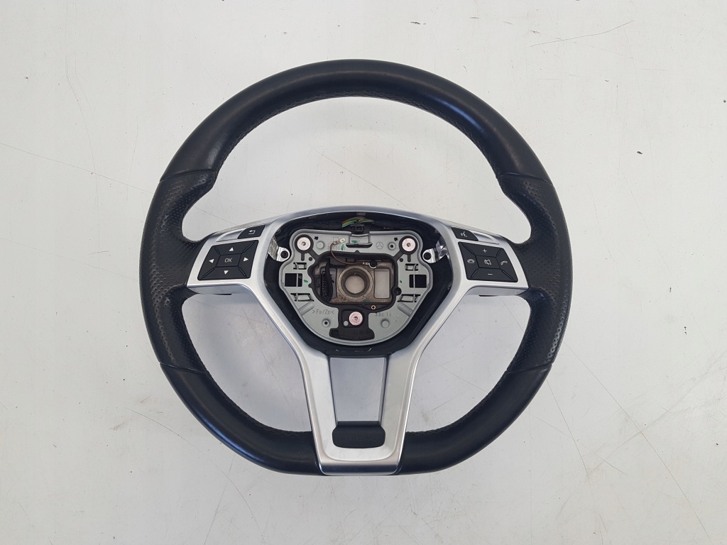 фото №1, Mercedes w212 lift w207 amg воздуховод кожаный