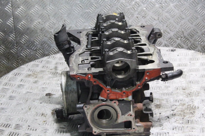 фото №7, Блок двигателя renault clio iv 1.5dci