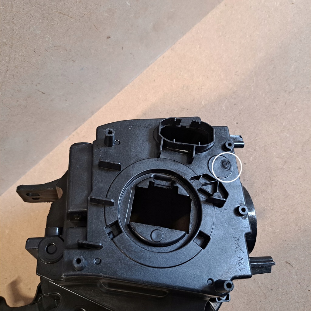 фото №8, Bentley bentayga przedlift корпус корпус фара led права