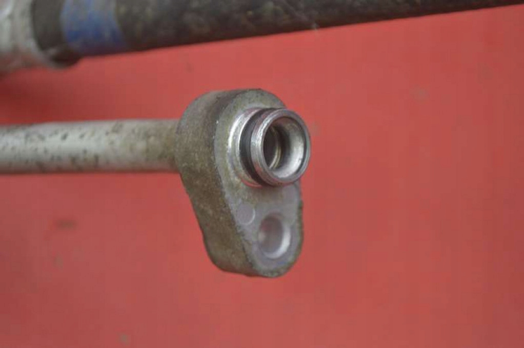 фото №7, Шланг трубка кондиціонера toyota prius 3 iii xw30 1.8 hybrid 99 km 09-11