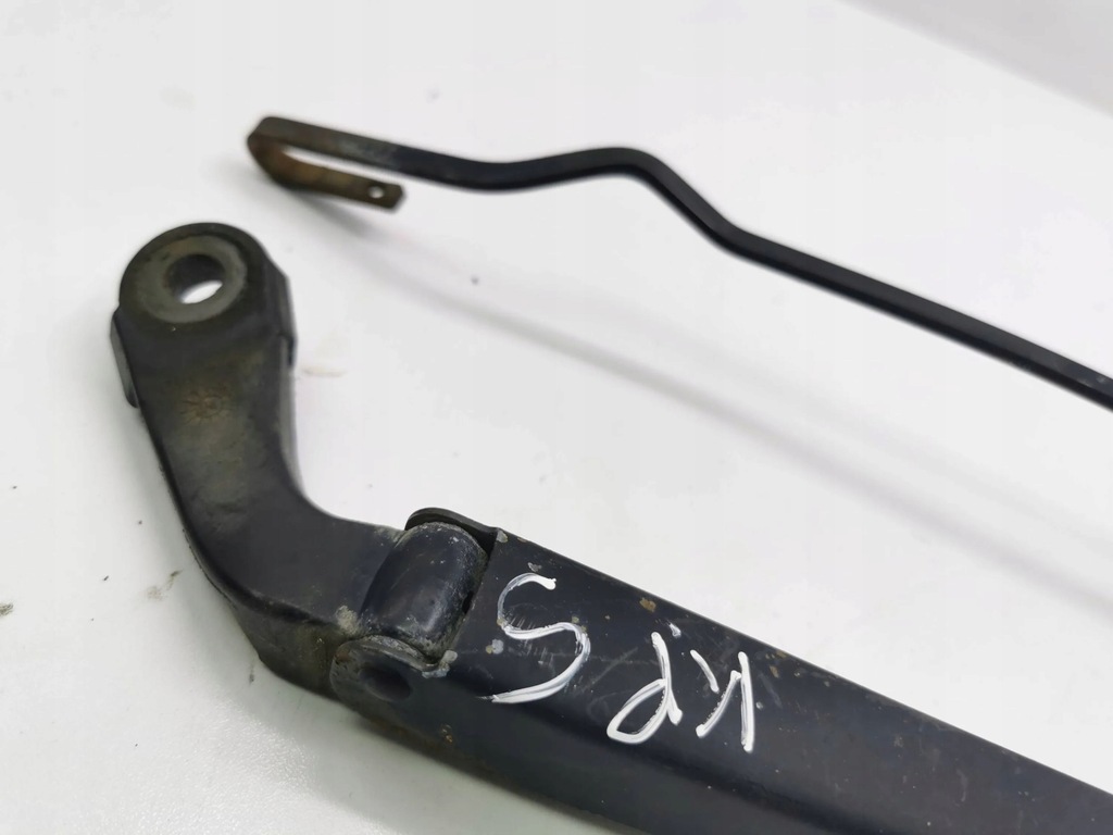 фото №10, Chrysler voyager 2007 комплект рычаги дворник