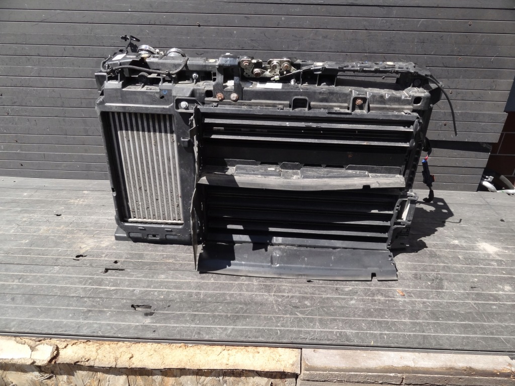 Купити Jeep avenger 2023 1,2 thp ремінь передній радіатор вентилятор інтеркулер оригінал