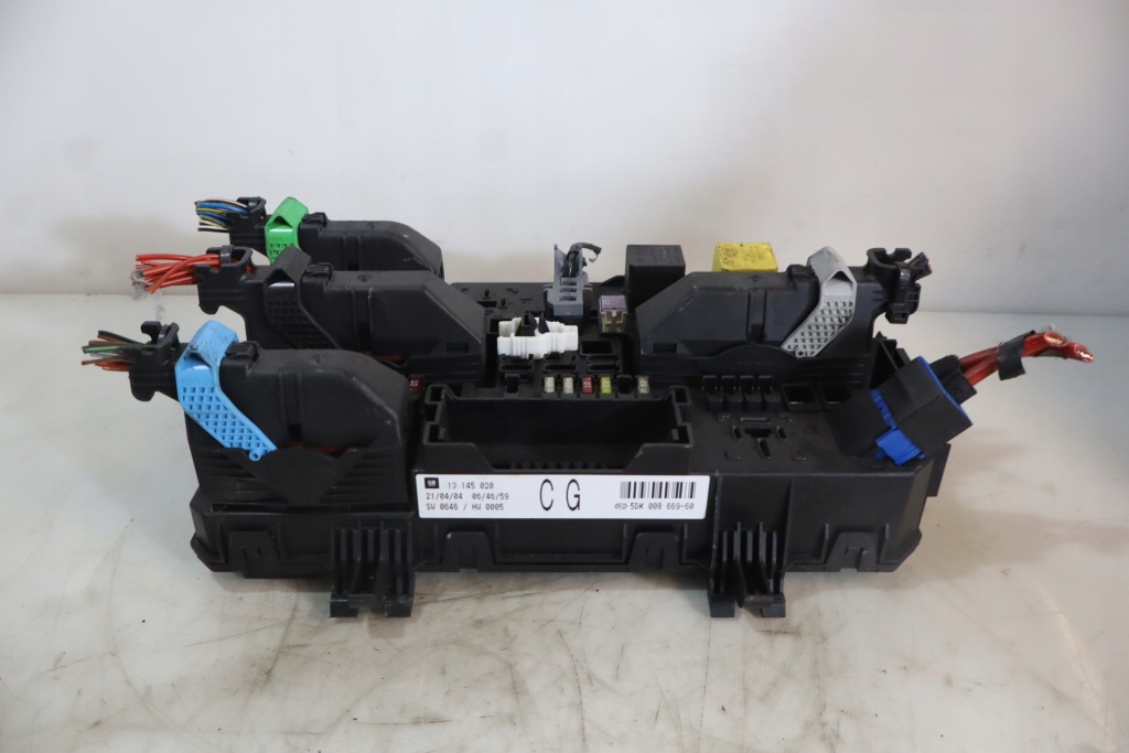 фото №3, Коробка запобіжників opel astra h 1.7cdti