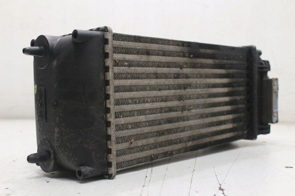 Citroen c4 picasso 1.6 hdi интеркулер радиатор poweitrza 9648551880 в Украине