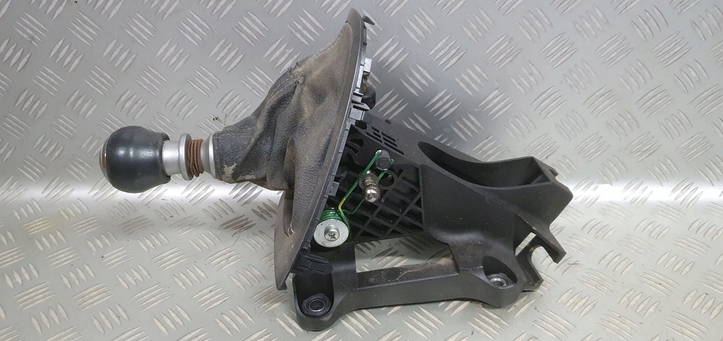 фото №1, Домкрат переключения передач toyota auris 2.2 d4d