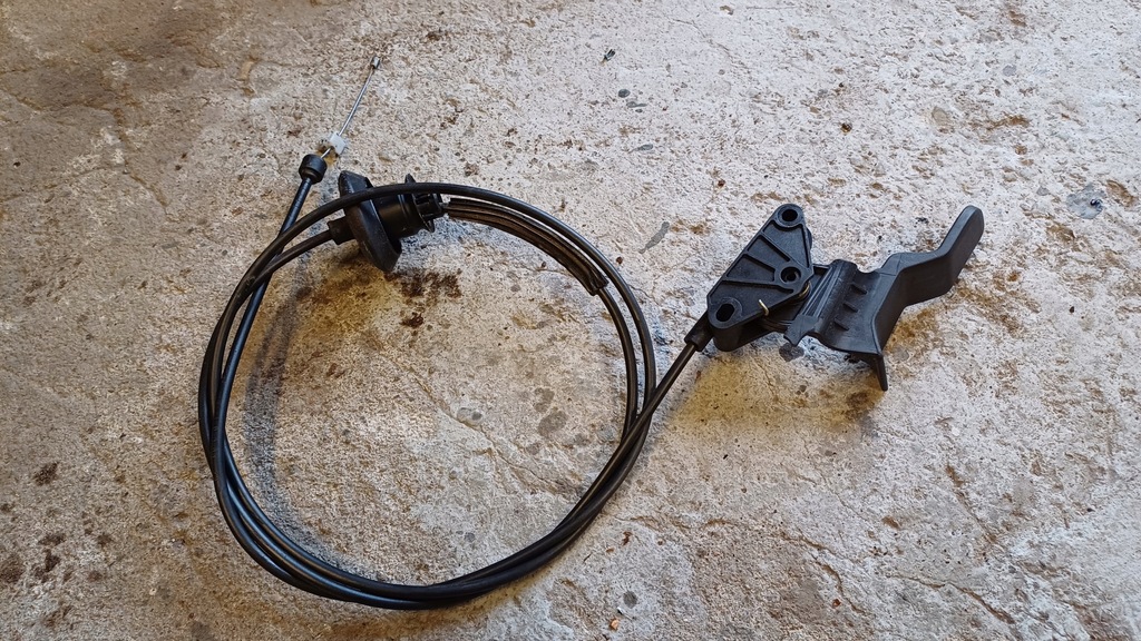 фото №1, Citroen c4 cactus 14- трос капот euro