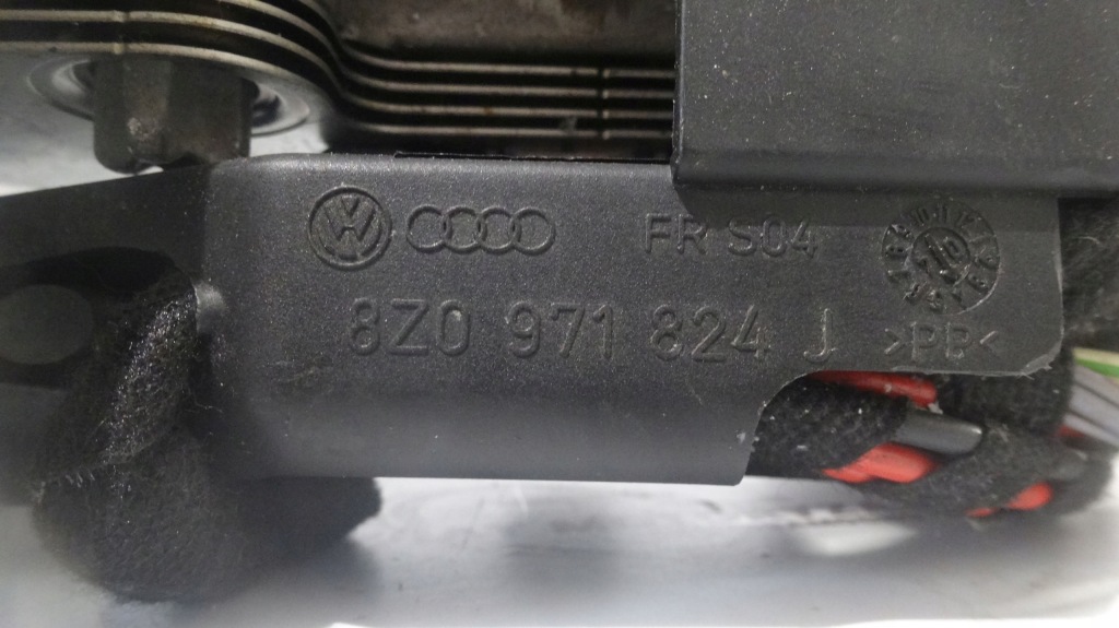 фото №6, Audi tt i 04r колонка кермова 8z0971824j