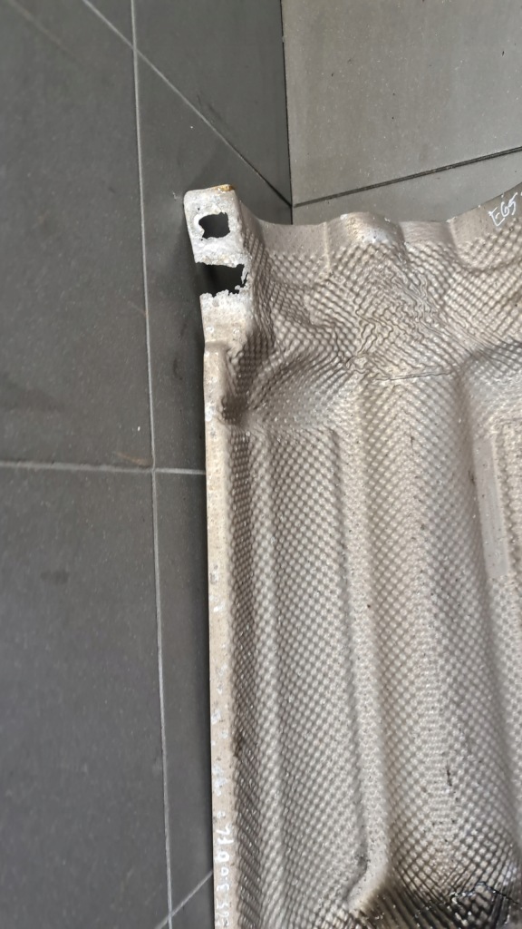 Купити Накладка теплова вихлоп bmw e65 рестайлінг  3.0d 7036674