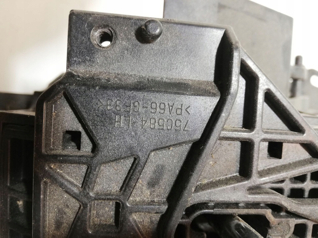 фото №6, Домкрат перемикання передач toyota avensis t270 75c584