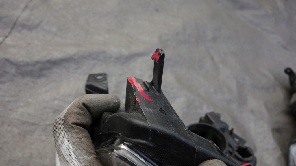 фото №9, Dacia dokker lodgy лампа перед правая фара / 961