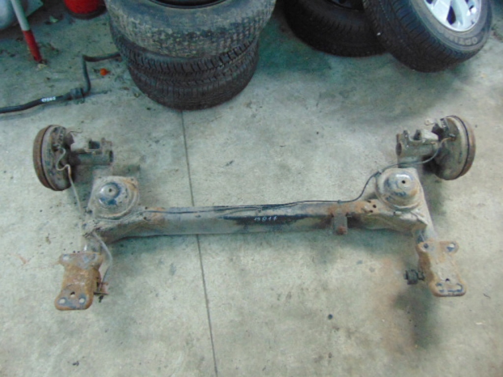 фото №1, Fiat uno задня балка ---