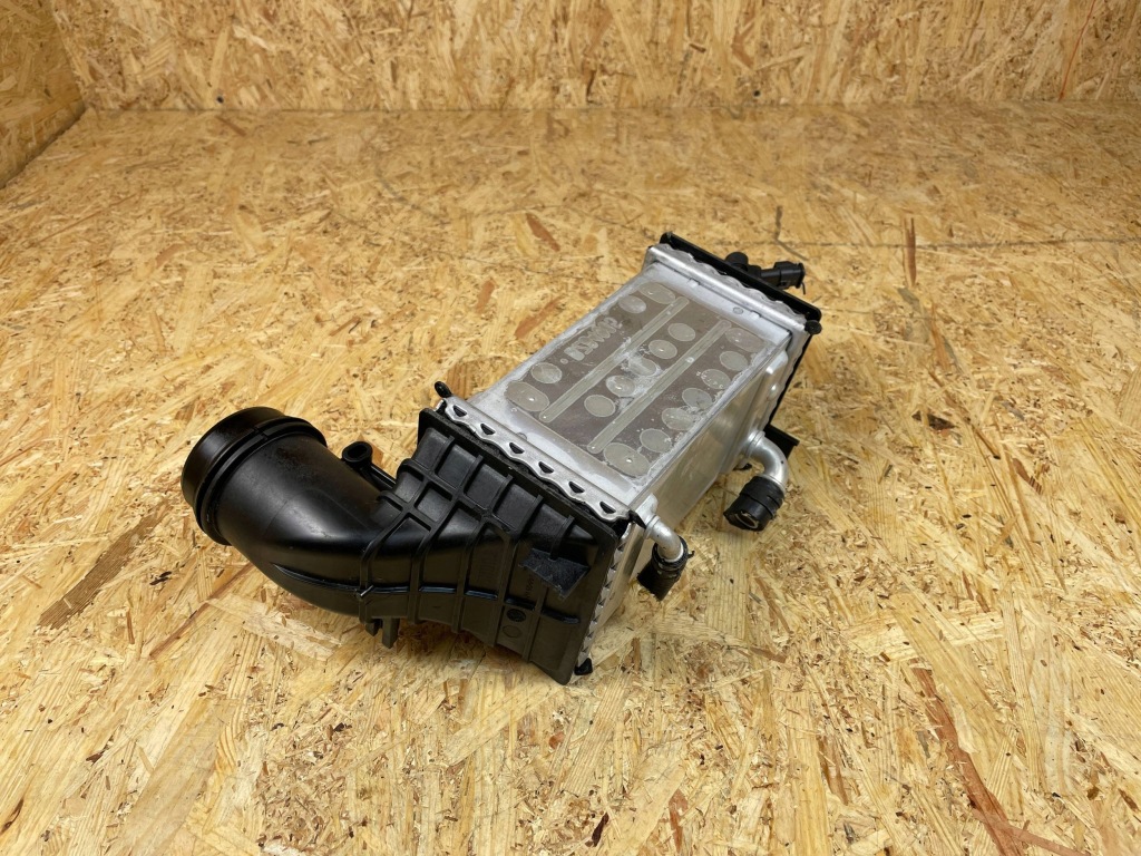 Радиатор воздуха интеркулер vw skoda seat audi 04e145785s Недорого