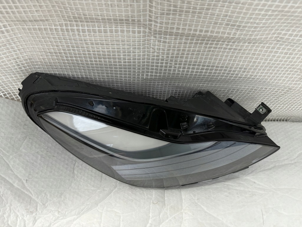 фото №2, Tesla model 3 y lift права лампа передня