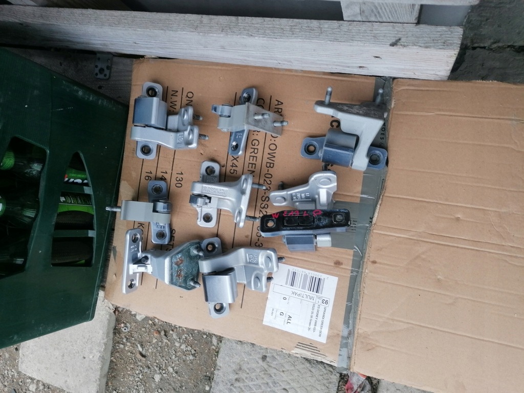 фото №1, Mercedes w213 петля двері лівий правий перед задня