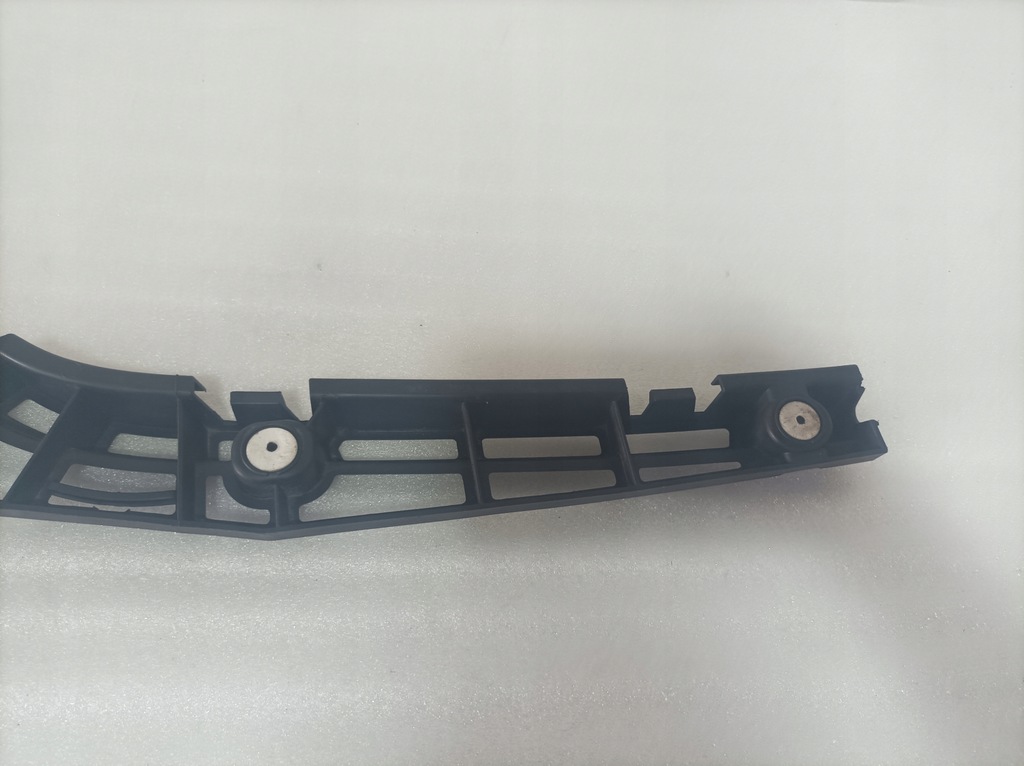 фото №8, Opel оригінальний номер 13238838 напрямна бампера