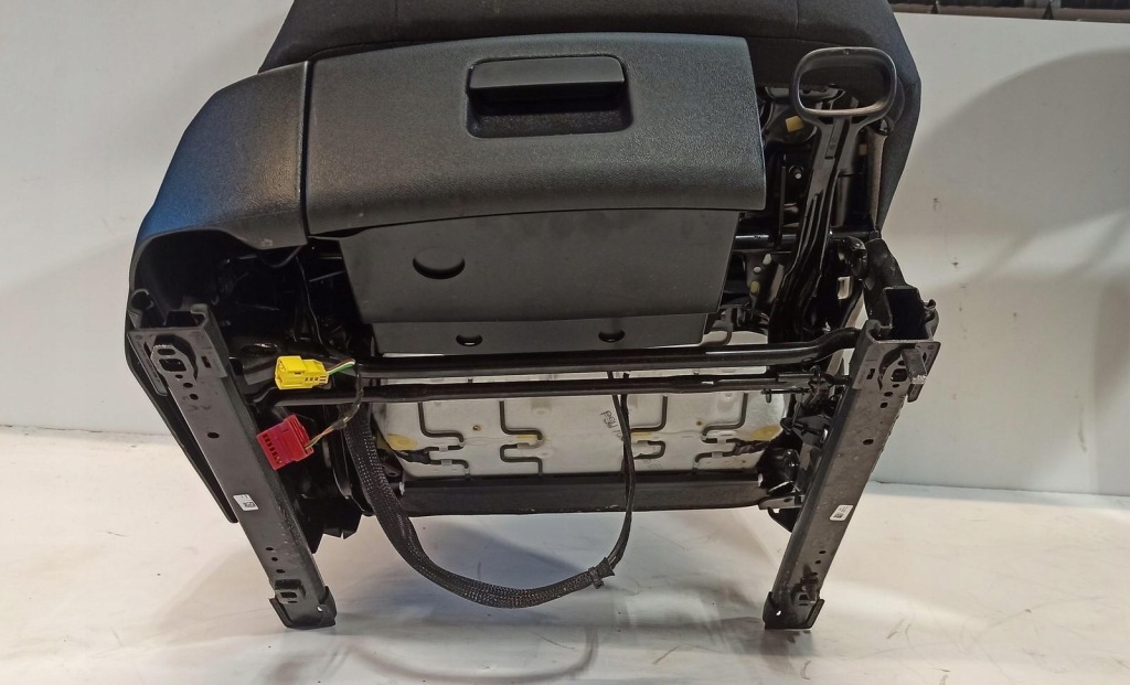 фото №16, Vw tiguan allspace сиденья заднее сиденье 7 человек