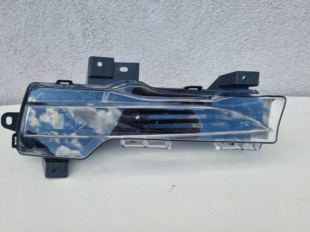 Купити Tesla model 3 y протитуманна фара лівий led 1624797-00-a