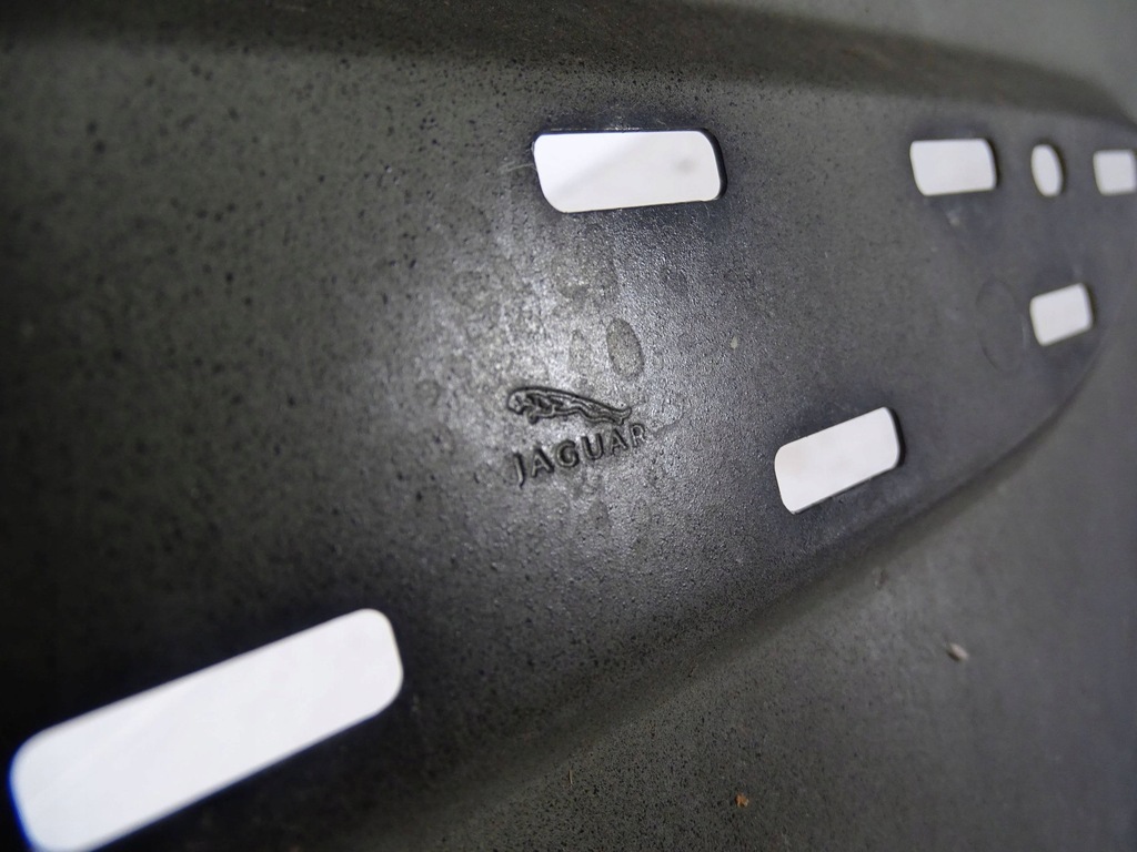 фото №10, Крила передній лівий jaguar xe x760 15-20