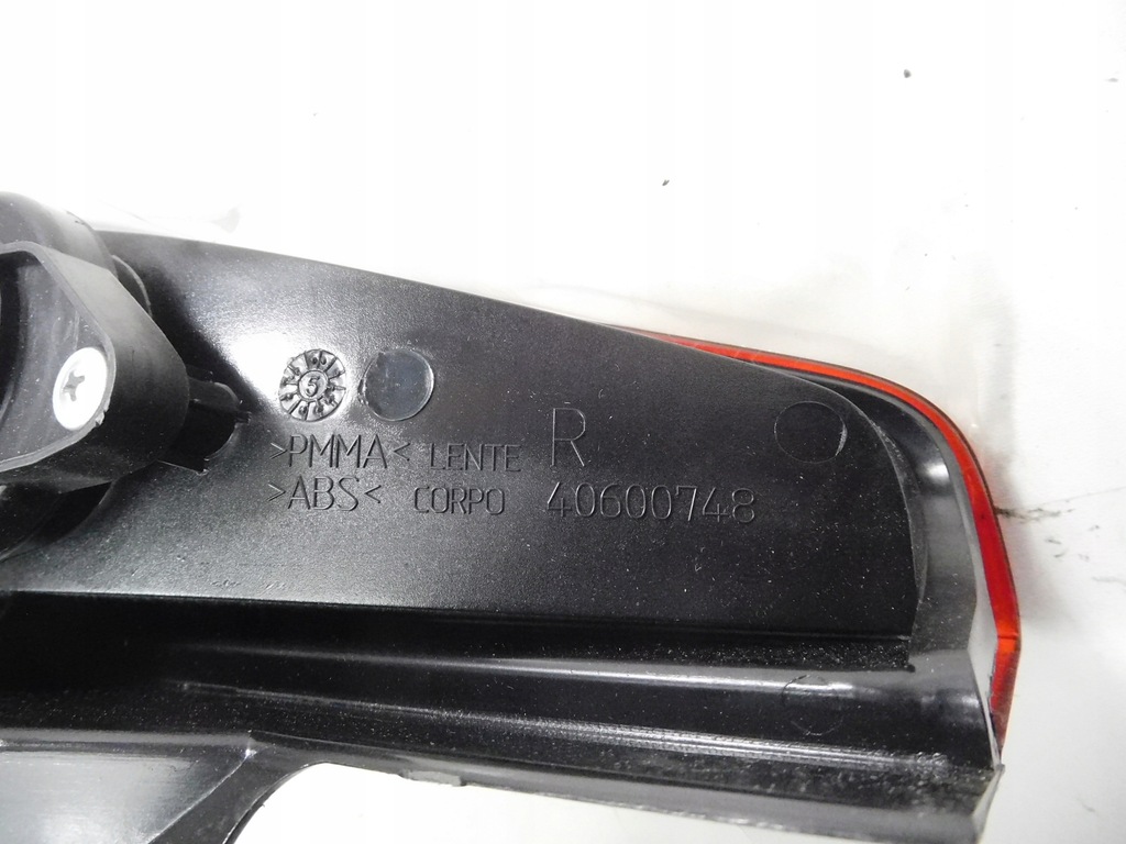 фото №9, Лампа правий задня fiat doblo 04-05 оригінальний номер 51735978