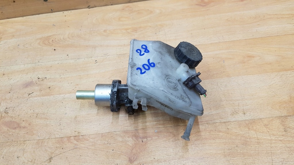 Купить Насос тормозная peugeot 206 1.1 8v