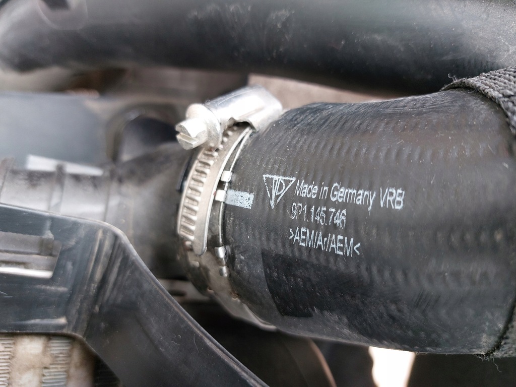 фото №12, Интеркулер правый porsche 911 4s 16r комплект