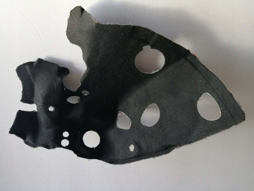 фото №1, Mercedes e-klasa coupe w238 обшивка коврик