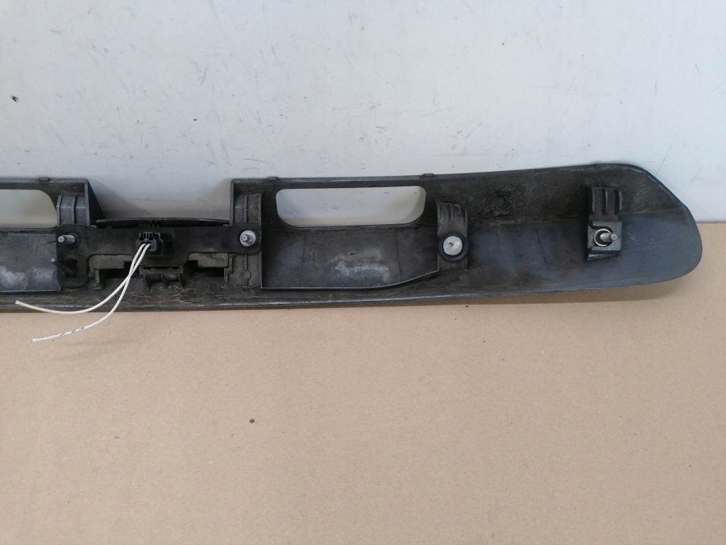 фото №8, Накладка ручка микровыключатель крышки peugeot 5008 i 9-13