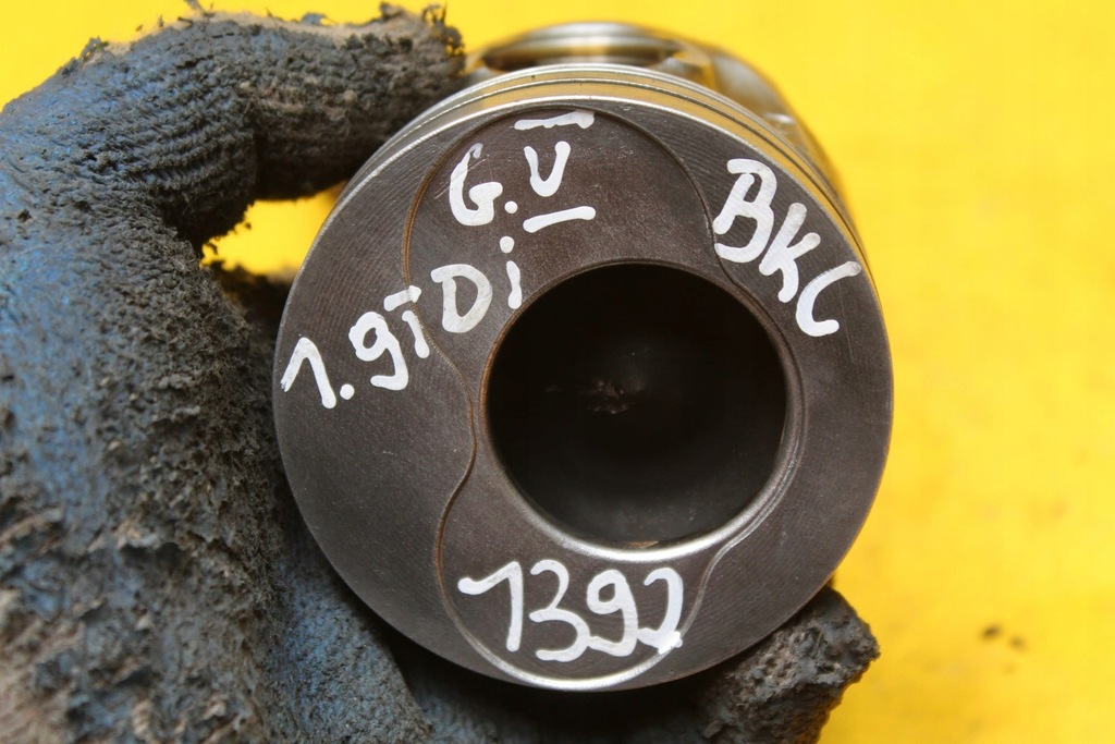 фото №14, Поршень шатун шатун golf v a3 8p 1.9 tdi 038g