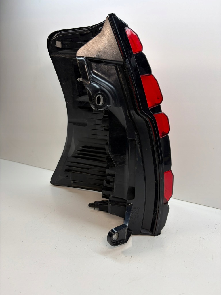 фото №9, Toyota land cruiser 150 лампа задняя правый задняя 1334633