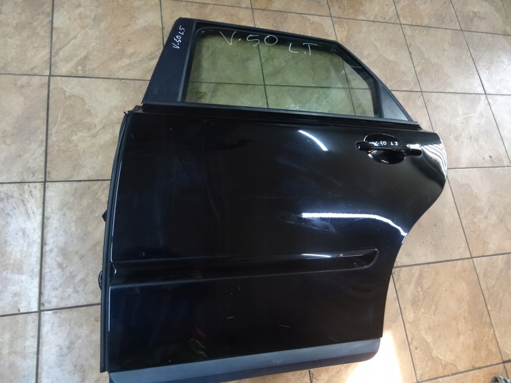 фото №2, Volvo v50 двері лівий задня