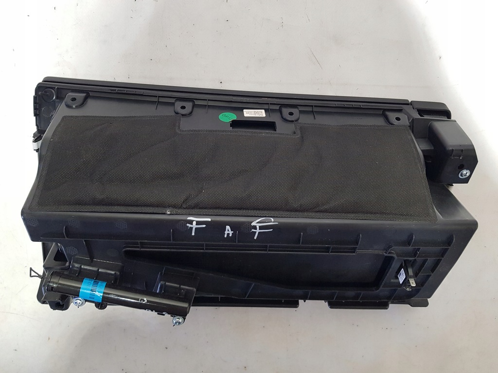 фото №10, Бардачок панелі пасажира europa eu mg 4 mg 4 eh32 10985589