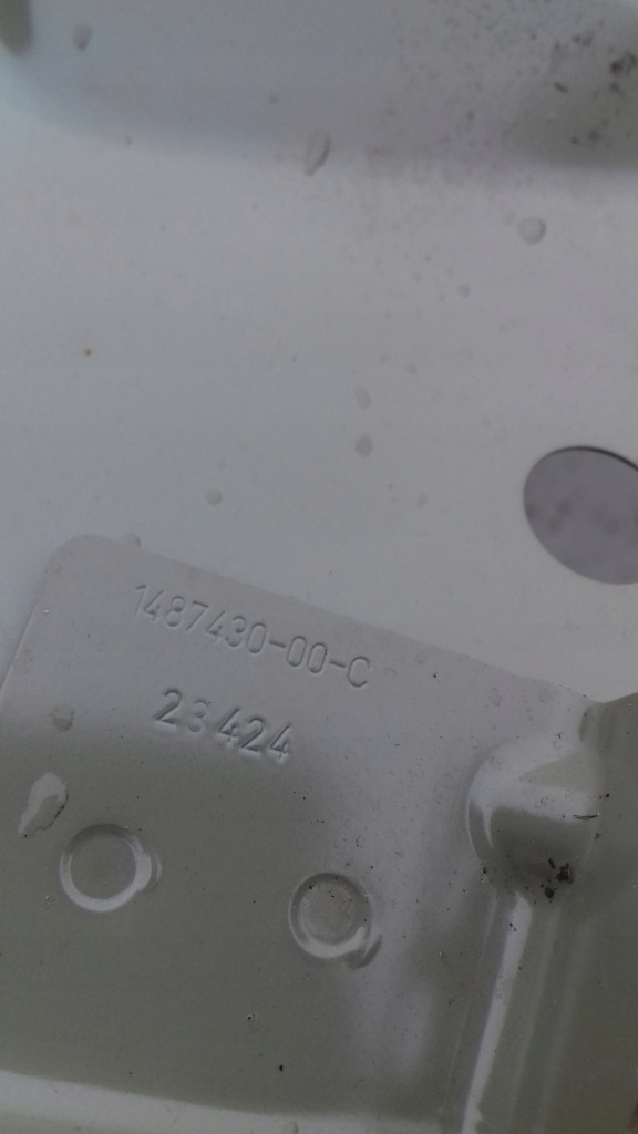 Tesla model y стійку  поріг праві перед обшивка оригінал Доставка