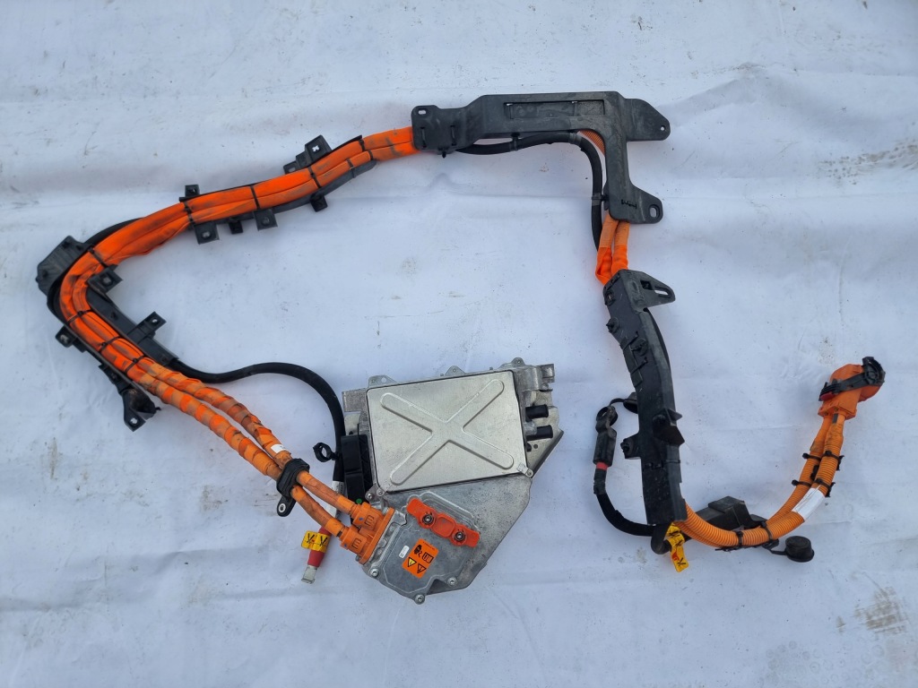 Купить Chrysler pacifica s 3.6 hybrid рестайлинг  модуль инвертор инвертор провода 2021-