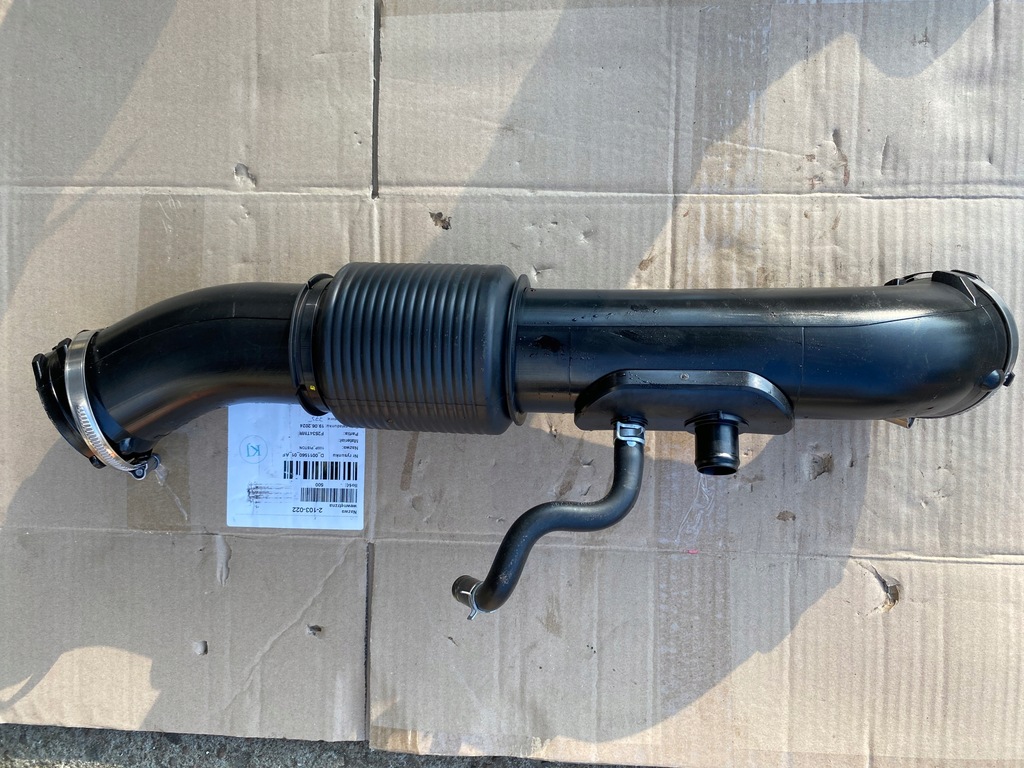 фото №1, Труба повітря 1.6 kia sportage v 21- phev