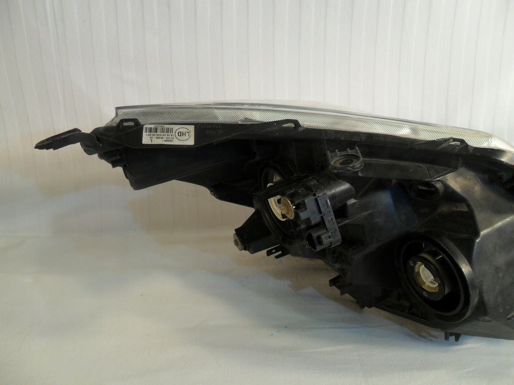 фото №11, Лампа левый перед eu 81170-0f090 toyota verso 2009-