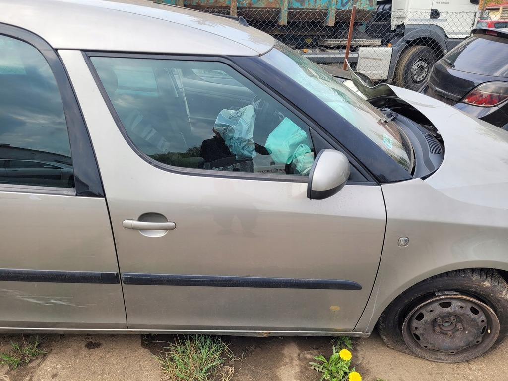 фото №2, Дверь правое skoda roomster