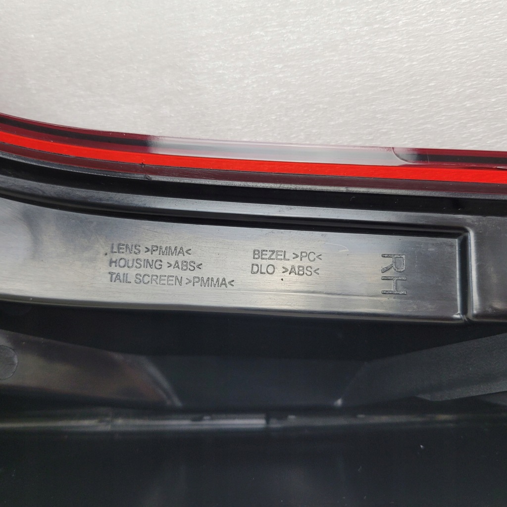 фото №12, Лампа задня задня права volvo v60 ii 2018- 32291359