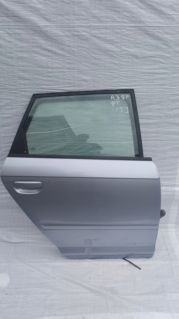 фото №1, Дверь правое задняя задние audi a3 8p ly5j