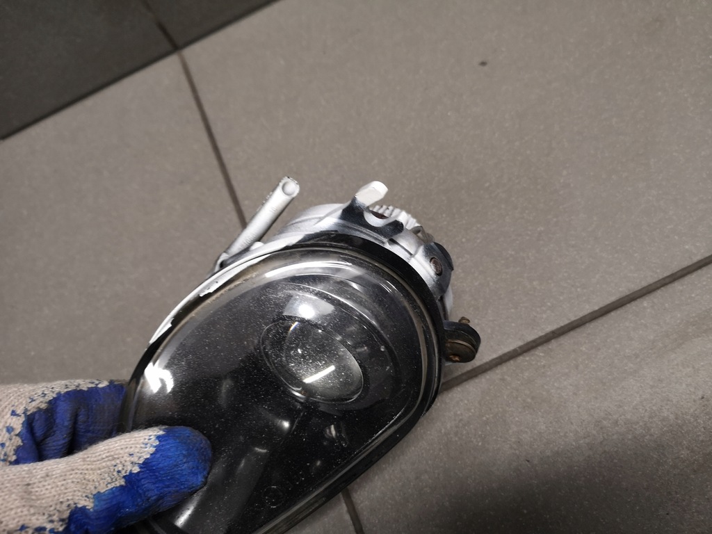 фото №4, Противотуманная фара правый audi a8 d3 линза