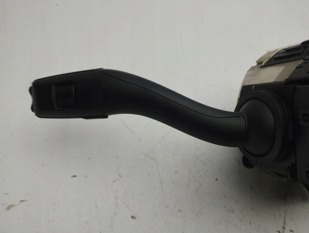 фото №8, Audi a4 s4 b6 8e 8h 2002 рычаг / переключатель поворотники дворник