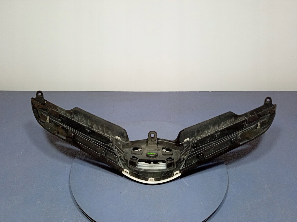 фото №5, Toyota auris ii e18 решітка радіатора решітка радіатора емблема 53114-02260 040