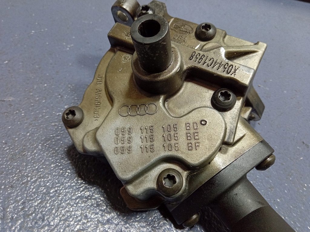 фото №5, Audi a5 8t 2.7 tdi насос масла 059115105bd cgka