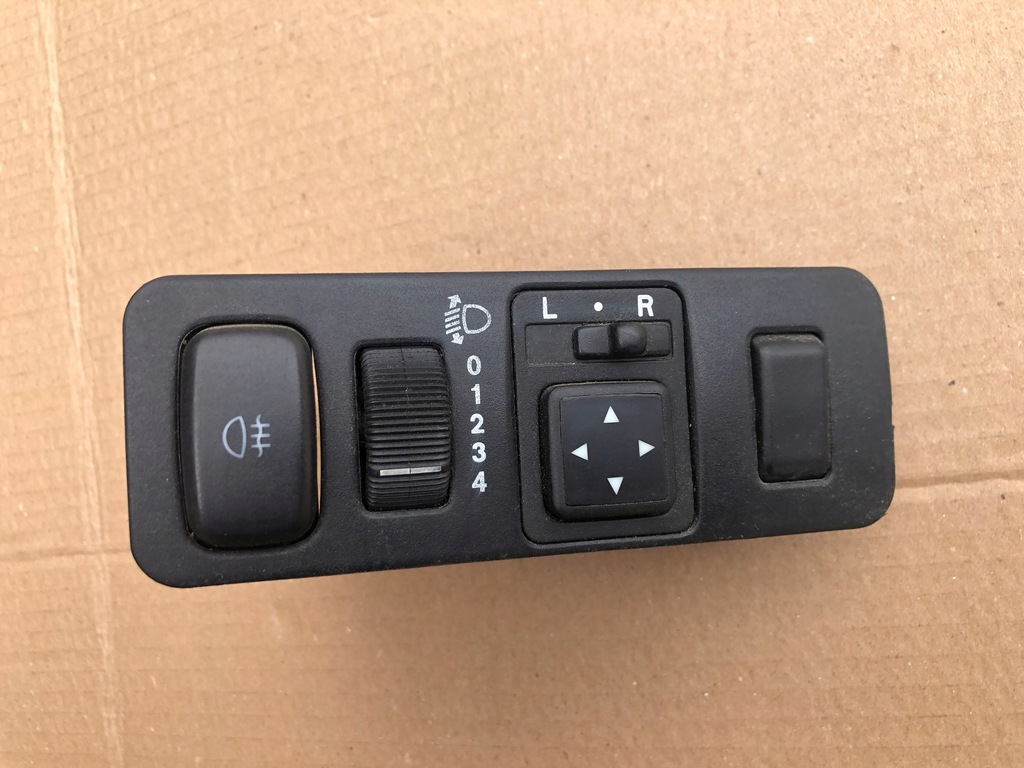 фото №4, Переключатель света зеркал mitsubishi space star