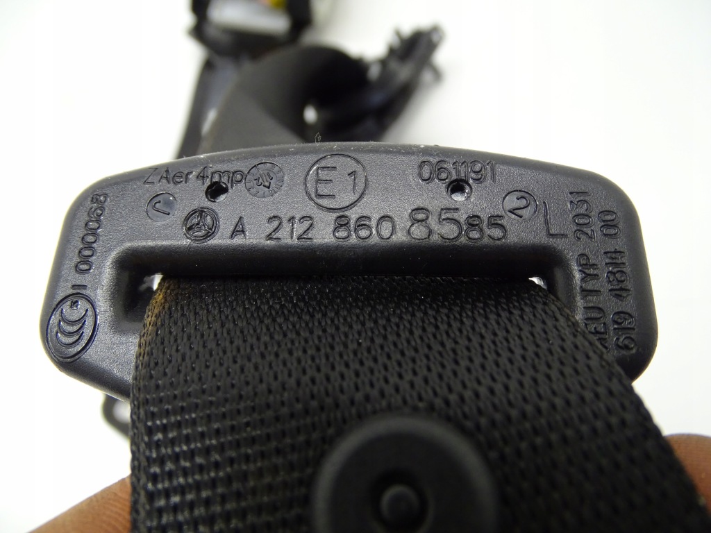 Ремень безопасности левый перед левый передний mercedes cls w218 a2128608585 с Разборки