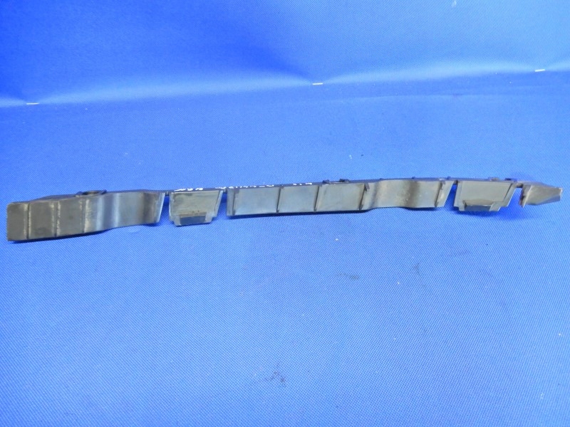 фото №2, Напрямна бампера лівий задня mercedes r klasa w251