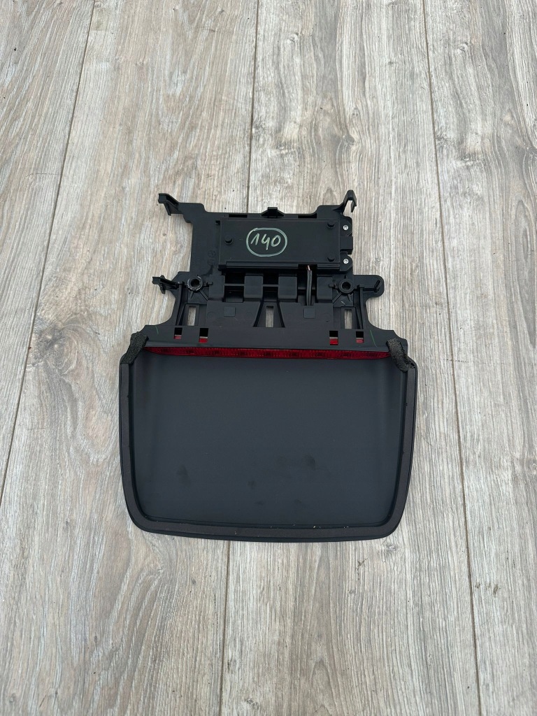 Купити P7 dodge charger 2018 третє ліхтар фара стоп 68213149ae 68402348aa