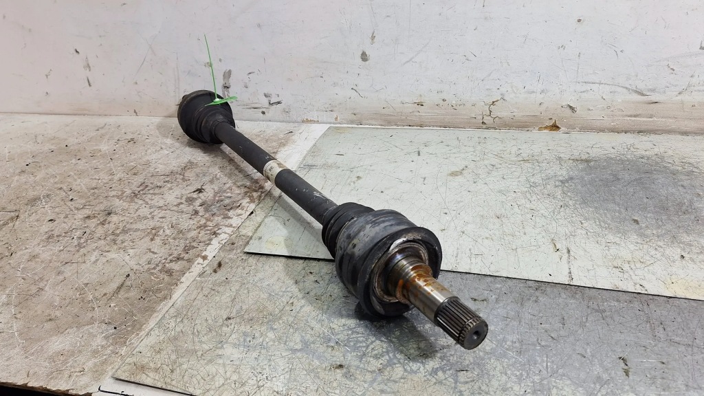 Привідний вал правий задній a1663502200 mercedes gle ml w166 c292 4matic Доставка